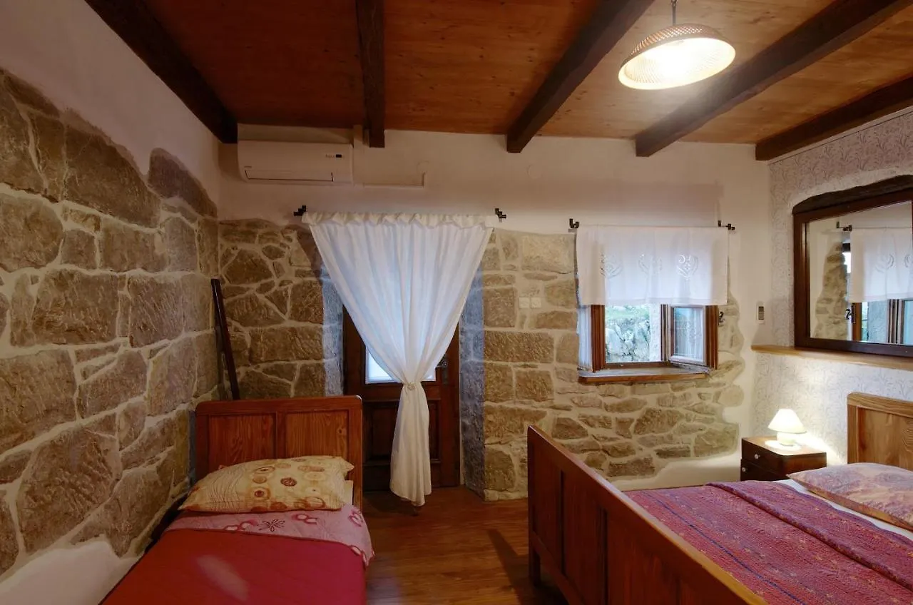 Holiday Home In Buzet/Istrien 9974 Prodani 0*,  Horvátország