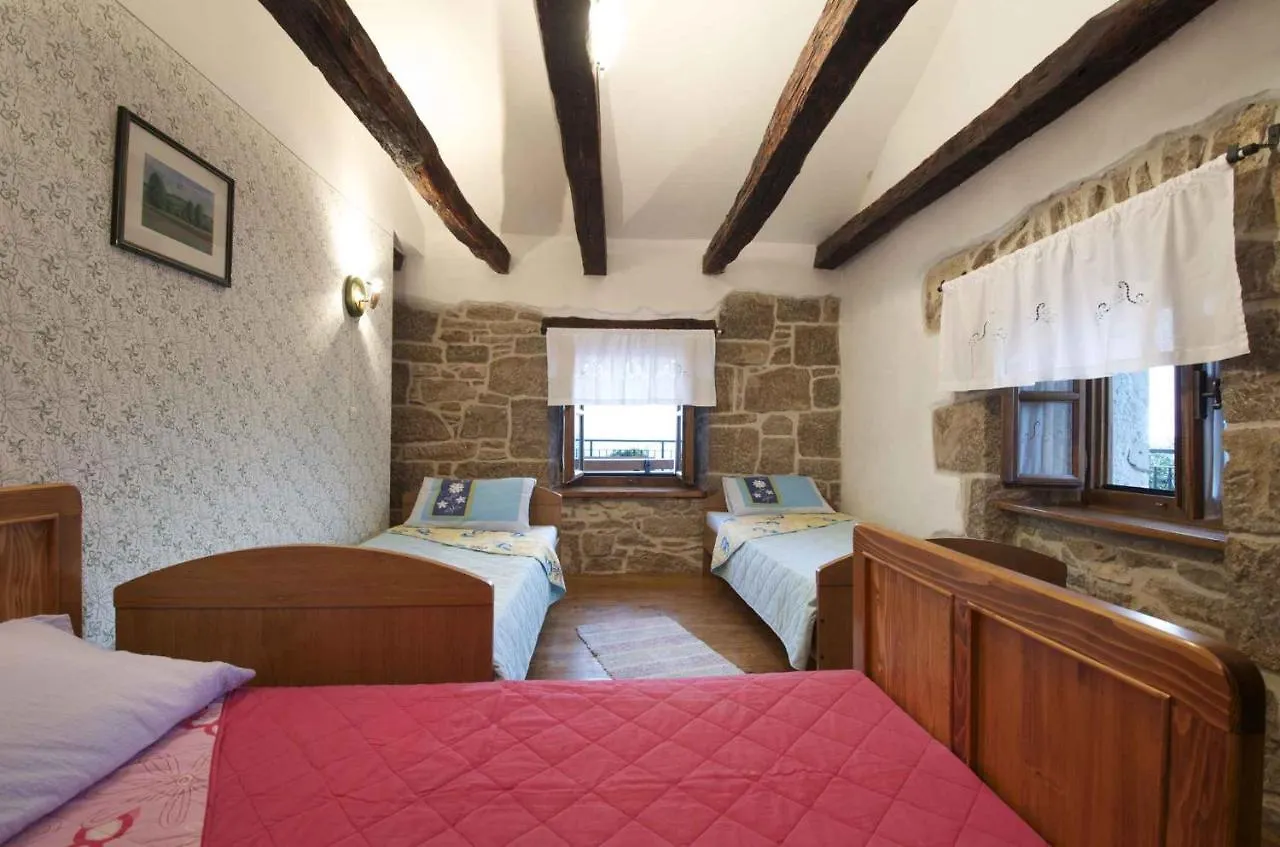 Holiday Home In Buzet/Istrien 9974 Prodani