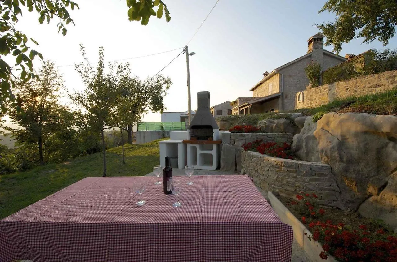 Holiday Home In Buzet/Istrien 9974 Prodani Horvátország